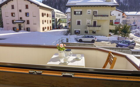 Celerina 11: Property, Roof, House, Building, Real Estate, Architecture, Home, Vehicle