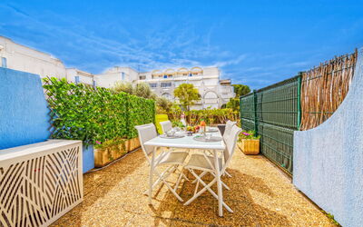 Accommodation:&nbsp;Les Floralies Ii 340.13