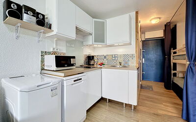 Accommodation:&nbsp;Les Floralies Ii 340.17