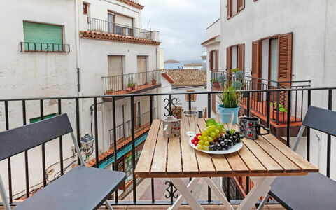 Cap de Tossa: Property, Furniture, Balcony, Room, Building, Table, House, Interior Design, Real Estate, Apartment