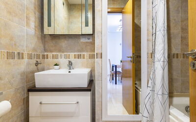 Accommodation:&nbsp;Costa Azahar 620.6