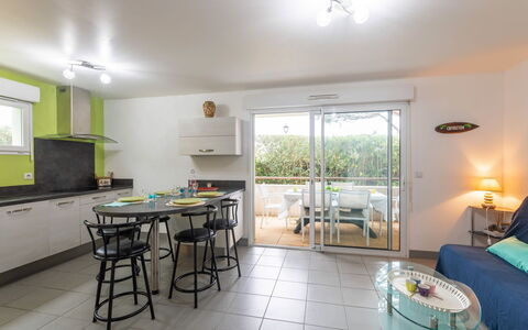 Capbreton 139: Furniture, Table, Window, Interior Design, Wood, Couch, Flooring, Building, Kitchen, Chair