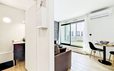 Accommodation:&nbsp;Paradis du Soleil 100.6