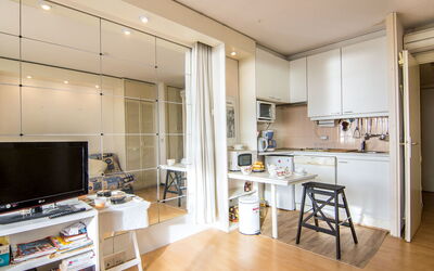 Accommodation:&nbsp;Paradis du Soleil 100.4