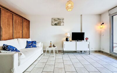 Accommodation:&nbsp;Les Grenadines 130.8