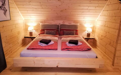 Hütte Buchfink: Bedroom, Room, Property, Bed, Bed Frame, Furniture, Interior Design, Building, Suite, House