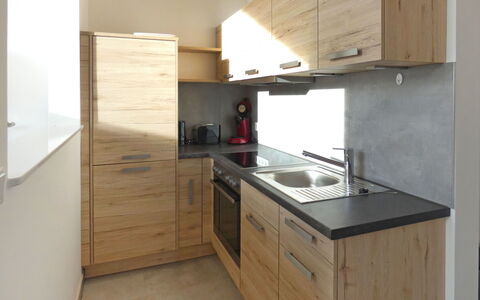 Mistelgau 100: Countertop, Property, Room, Kitchen, Cabinetry, Furniture, Building, House, Interior Design, Architecture