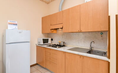 Gardagate - Garda Resort 9: Property, Room, Cabinetry, Furniture, Kitchen, Building, House, Interior Design, Real Estate, Floor