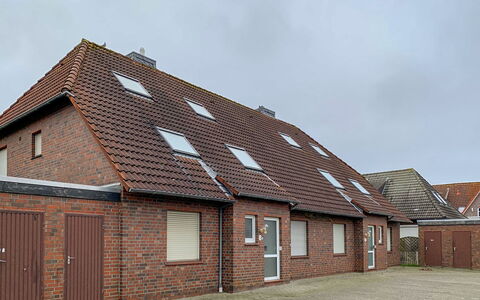 Sanddüne: Property, Roof, House, Home, Building, Cottage, Residential Area, Architecture, Real Estate, Rural Area