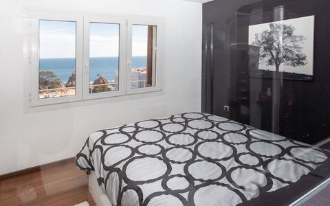 Berganti: Bedroom, Room, Property, Furniture, Interior Design, Floor, Bed, Bed Frame, Building, House