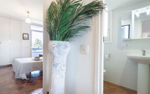 Ursula: White, Bathroom, Room, Property, Interior Design, Floor, Tile, Wall, House, Tree