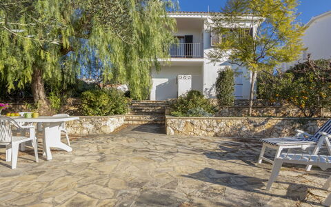 Marisol: Property, Real Estate, House, Building, Home, Estate, Residential Area, Backyard, Yard, Patio