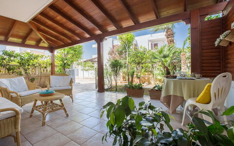 Villa Anna: Property, Real Estate, Building, Room, Resort, House, Eco Hotel, Interior Design, Villa, Porch