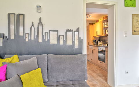 Phileas: Property, Furniture, Couch, Building, Picture Frame, Comfort, Interior Design, House, Table, Wood