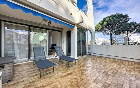 La Grande Motte 600: Residential Area, Swimming Pool, Resort, Shade, Outdoor Furniture, Hacienda, Eco Hotel, Villa, Hotel