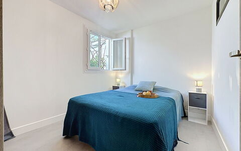 Dixie Land: Interior Design, Furniture, Wall, Bed, Bedroom, Flooring, Floor, Ceiling, Wood, Room