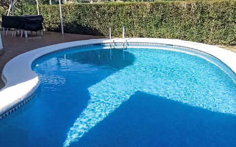 Golf Y Playa: Water, Azure, Plant, Rectangle, World, Swimming Pool, Aqua, Leisure, Composite Material