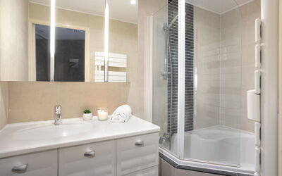 Accommodation:&nbsp;La Calypso 650.5