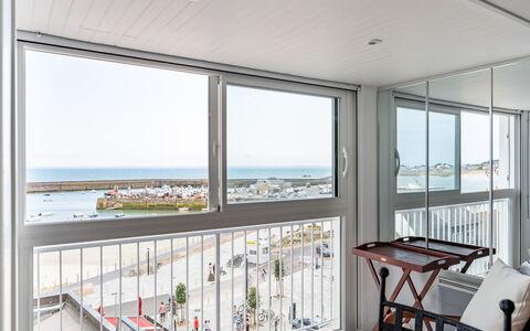 Quiberon 226: Plant, Furniture, Property, Window, Chair, Building, Wood, Lighting, Flowerpot, Architecture