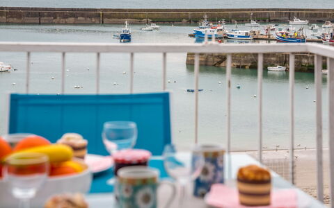 Quiberon 226: Food, Water, Daytime, Orange, Sky, Body Of Water, Aqua, Leisure, Boats And Boating--Equipment And Supplies, Recreation