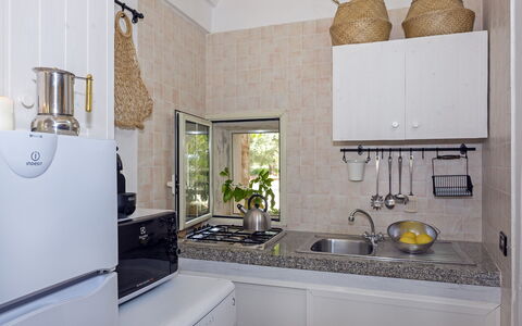 Masseria Pagliamonte: Kitchen Sink, Cabinetry, Sink, Property, Countertop, Tap, Building, Kitchen, Lighting, Plumbing Fixture