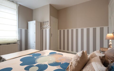 Memories: Property, Comfort, Building, Azure, Wood, Textile, Flooring, Bed Frame, Living Room, Shade