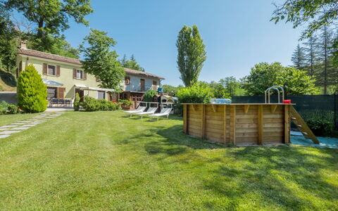 Green Wellness House: Plant, Sky, Tree, Window, Building, Land Lot, Natural Landscape, Grass, House, Shade
