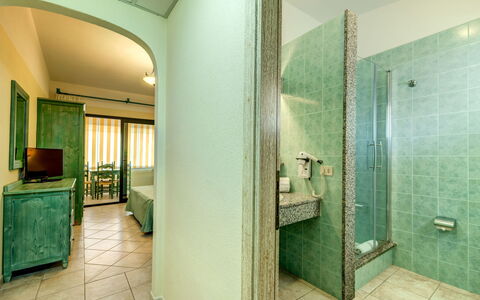 Accommodation:&nbsp;Cala Viola 678.5