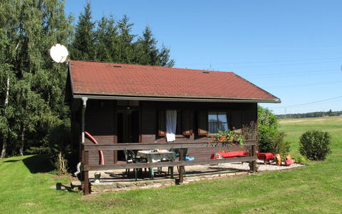 Spinka: Property, House, Home, Cottage, Building, Farmhouse, Real Estate, Rural Area, Landscape, Farm