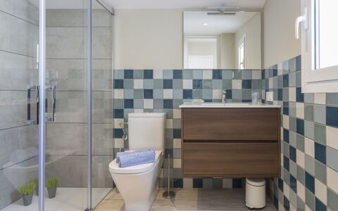 Sangha: Plumbing Fixture, Property, Bathroom, Building, House, Toilet, Interior Design, Tap, Wood