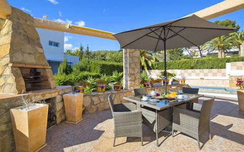 Nadine: Property, Home, Real Estate, House, Room, Building, Residential Area, Patio, Estate, Furniture