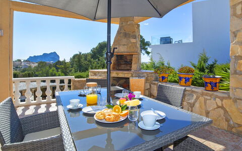 Nadine: Property, Room, House, Home, Interior Design, Table, Vacation, Building, Real Estate, Furniture