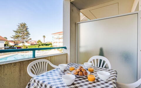 Saint-Jean-De-Luz 326: Residential Area, Estate, Hacienda, Villa, Swimming Pool, Resort, Eco Hotel, Farmhouse, Resort Town