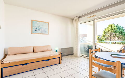 Saint-Jean-De-Luz 326: Residential Area, Estate, Hacienda, Villa, Swimming Pool, Resort, Eco Hotel, Farmhouse, Resort Town