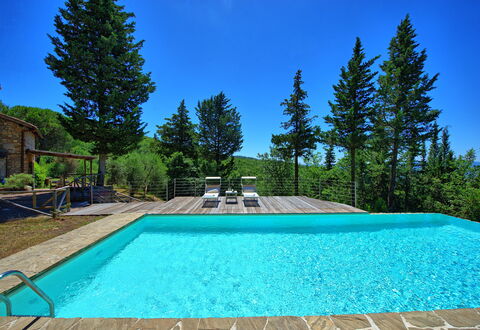 Casa Fioraie: Swimming Pool, Property, Natural Landscape, Leisure, Real Estate, Estate, House, Grass, Vacation, Tree