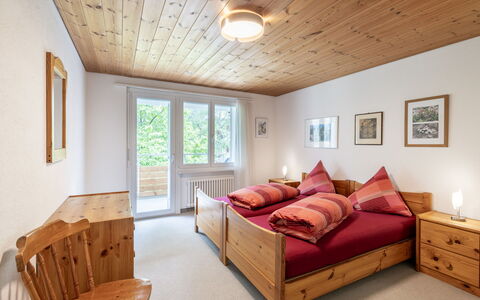 Ferienwohnung Wüest: Furniture, Property, Building, Wood, Comfort, Table, Interior Design, Lighting, Flooring, Window