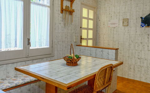 La Marina Blanca: Room, Property, Furniture, Interior Design, Floor, Building, Table, House, Ceiling, Dining Room