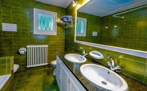 La Marina Blanca: Bathroom, Green, Room, Property, Interior Design, Ceiling, Building, Plumbing Fixture, House, Architecture