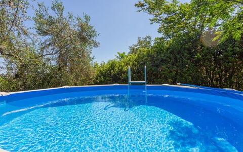 Fonte del Ceppo 2: Water, Sky, Water Resources, Azure, Swimming Pool, Natural Landscape, Vegetation, Tree