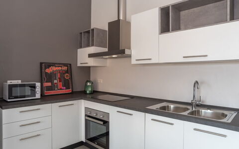 Asfodelo: Cabinetry, Countertop, Furniture, Sink, Kitchen Sink, Property, Building, Tap, Kitchen Stove, Kitchen Appliance
