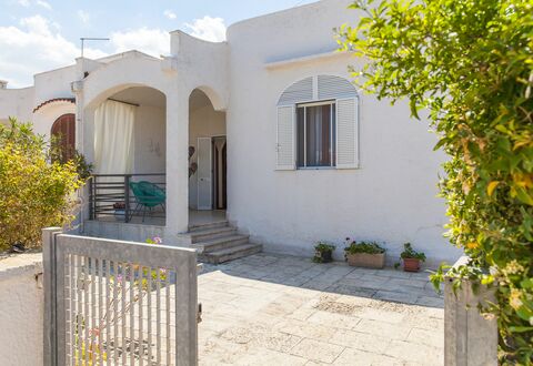 Villa Fontanelle: Plant, Property, Building, Sky, Window, Azure, Cloud, Door, Architecture, Road Surface