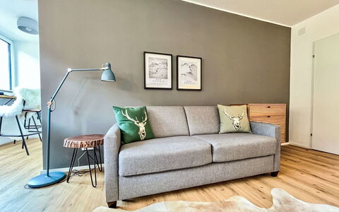Auszeit: Furniture, Interior Design, Flooring, Couch, Floor, Wall, Living Room, Wood, Room, Home