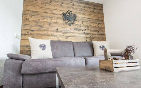 Aileen: Furniture, Room, Living Room, Wall, Interior Design, Property, Couch, Floor, Sofa Bed, Brown