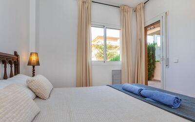 Accommodation:&nbsp;Port Pals Family Terrace & Garden 1646.9