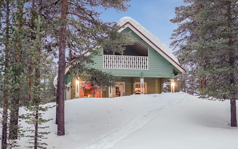 Jäkälätieva: Furniture, Chair, Outdoor Furniture, Table, Wood, Outdoor Table, Kitchen & Dining Room Table, Shade, Garden, Umbrella