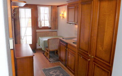 Accommodation:&nbsp;Pia 79.1