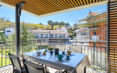 Couleurs Tchanquées: Table, Furniture, Property, Sky, Plant, Chair, Interior Design, Shade, Architecture, Outdoor Furniture