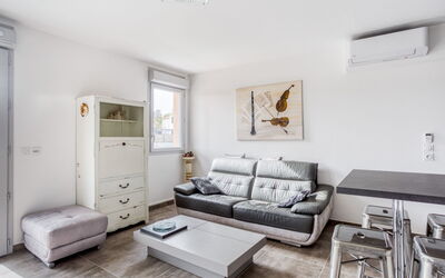 Accommodation:&nbsp;Le Jardin du Loderi 107.1