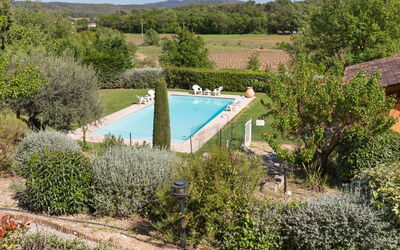 Figanieres 602: Plant, Water, Sky, Plant Community, Botany, Natural Landscape, Swimming Pool, Land Lot, Tree, Grass