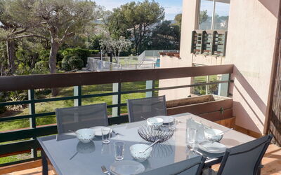 Accommodation:&nbsp;Les Caroubiers 104.1
